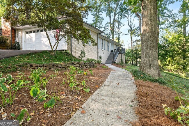 Foto del edificio - 150 Worth Dr NW