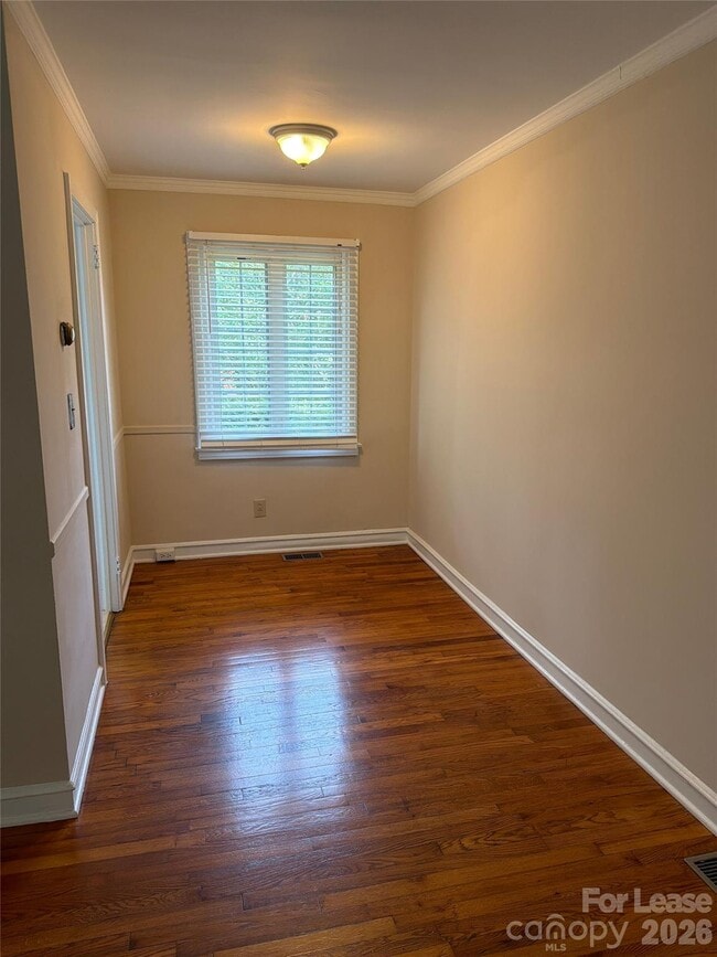 Building Photo - 1818 Jameston Dr