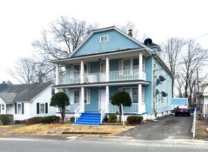 Building Photo - 367 Tudor St