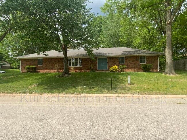 Foto del edificio - 101 Fox Creek Rd