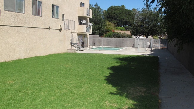 Foto del edificio - 7020 Coldwater Canyon Ave