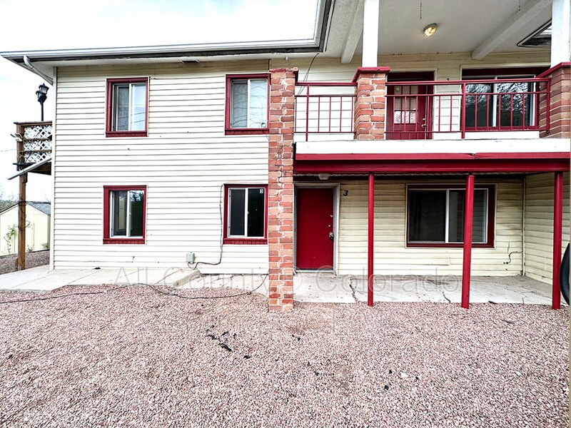114 W Brookside St Unit 3, Colorado Springs, CO 80905 Condo for Rent