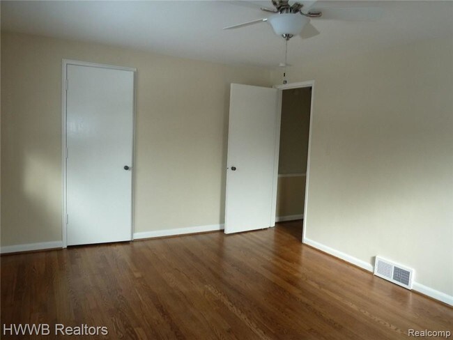 Foto del edificio - 2702 Oliver Rd