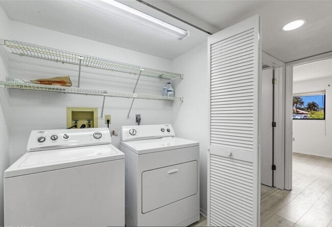 Foto del edificio - 5050 Marianne Key Rd