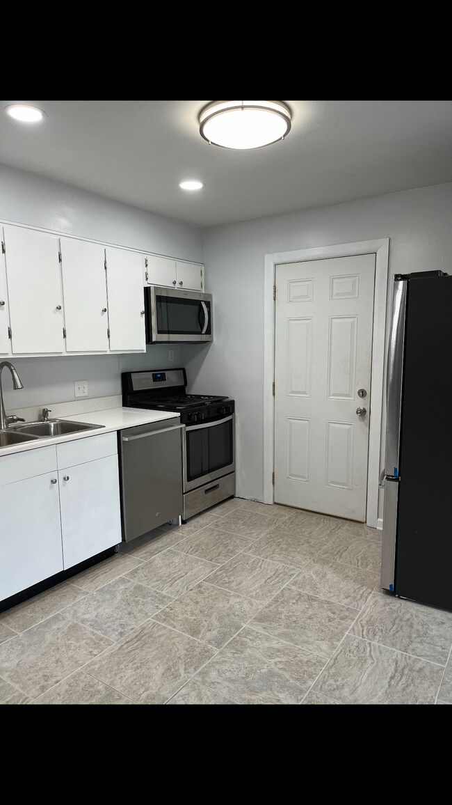 Foto del edificio - 1225 Stony Point Rd