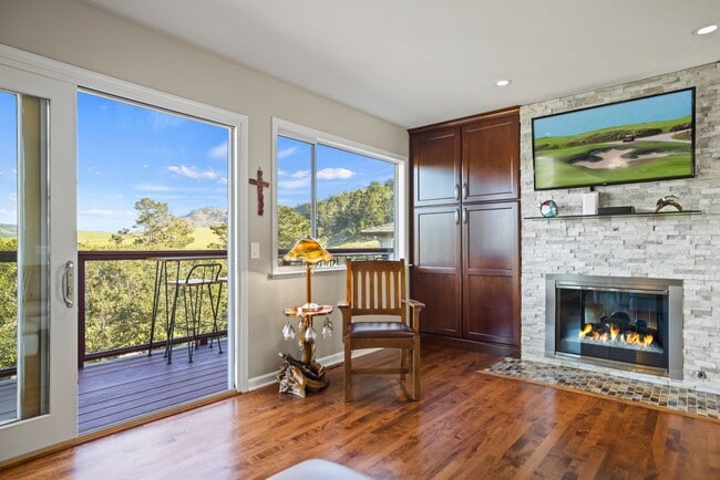 Building Photo - 3035 Ribera Rd