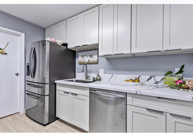 Foto del edificio - 3 Bed, 2 Bath Single-Family Home in Waiau ...