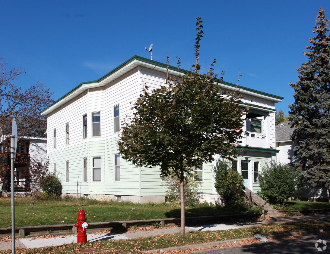 Foto principal - 3354 Columbus Ave