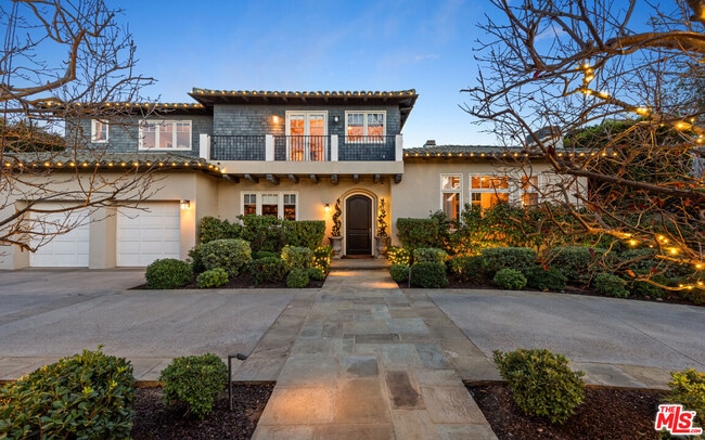 Building Photo - 1064 Amalfi Dr
