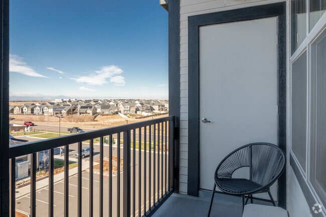 1HAB, 1BA - 675 ft² - Incline 45