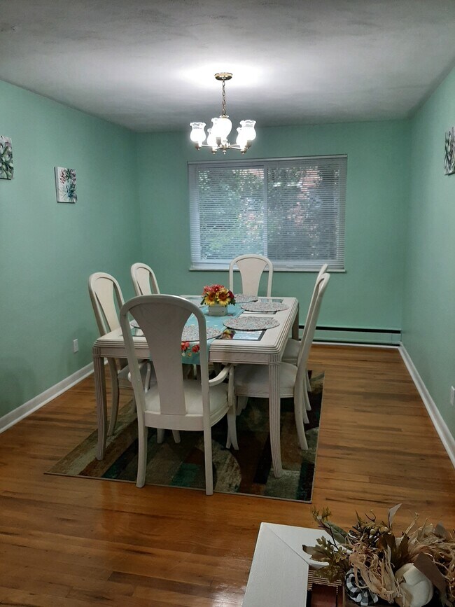 Foto del edificio - 1251 Westcliff Ct
