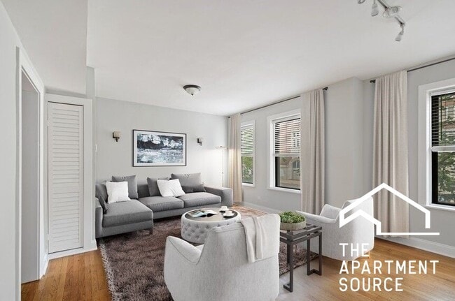 Building Photo - 4038 N Ashland Ave