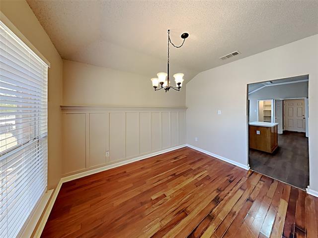 Foto del edificio - 643 Big Oak Ct