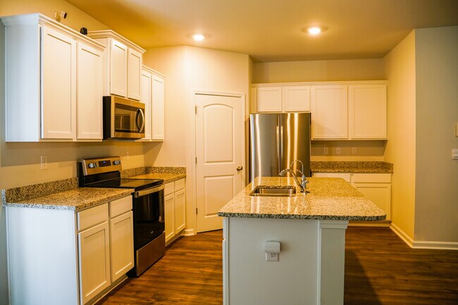 Foto del edificio - 4355 Newland St
