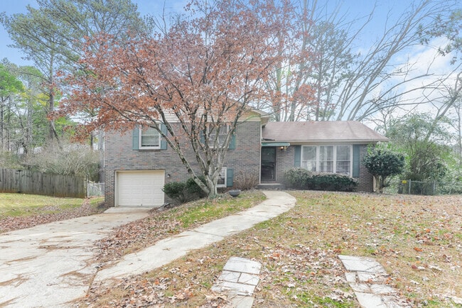 Building Photo - 2501 Wright Cir