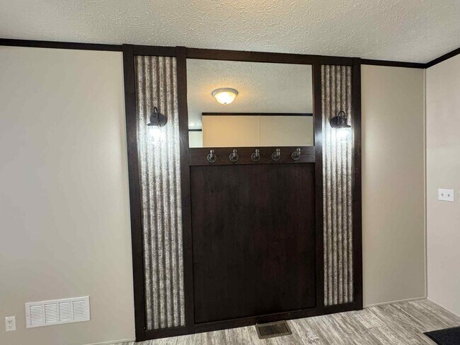 Foto del edificio - 48583 Pineview Dr