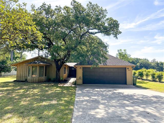 Foto del edificio - 6420 Crooked Ln