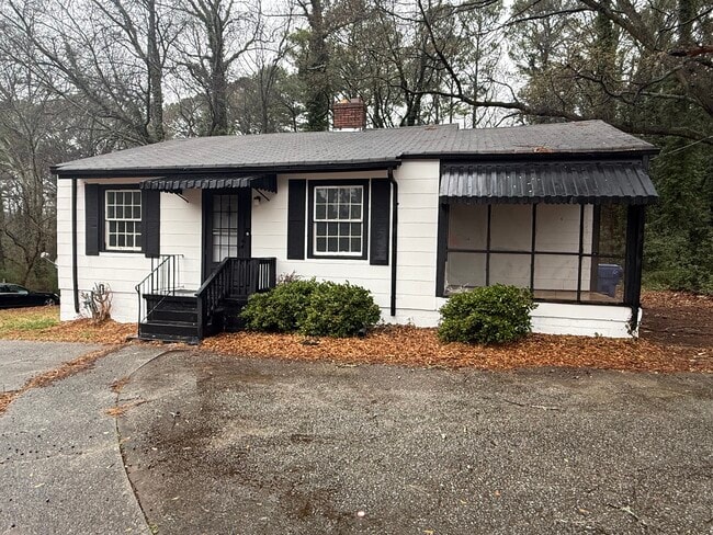 Building Photo - 1687 Beechwood Blvd SW