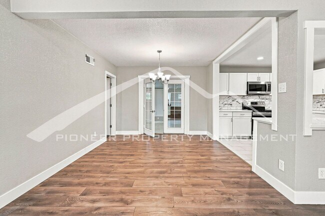 Foto del edificio - 1235 Scranton St