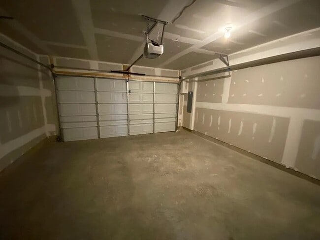 Building Photo - 3003 Osprey Way