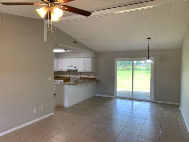 Building Photo - 3710 Mulligan Rd Cir
