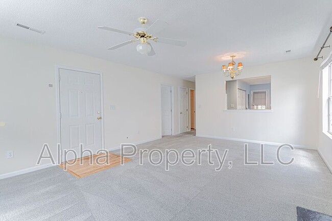 Photo - 7 Hammett Grove Lane Townhome