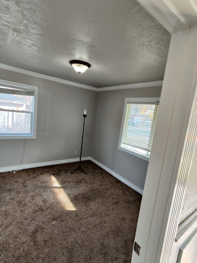 Foto del edificio - Cute 3 Bed/1Bath House for Rent in Provo!!