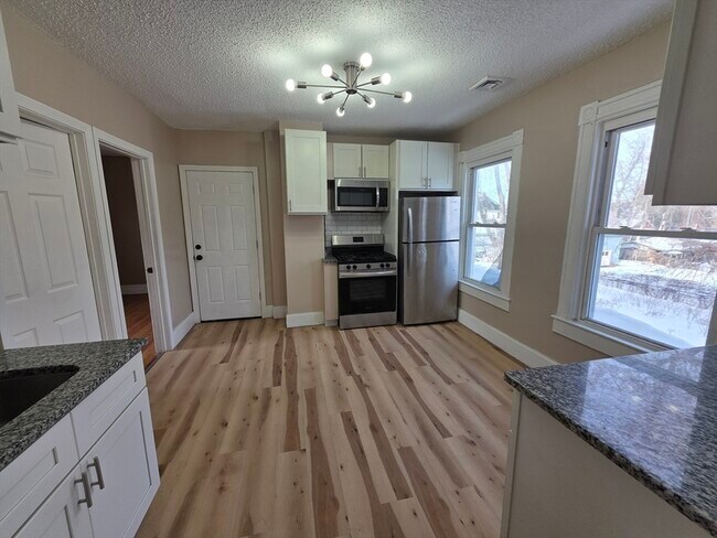 Foto del edificio - 184 King St