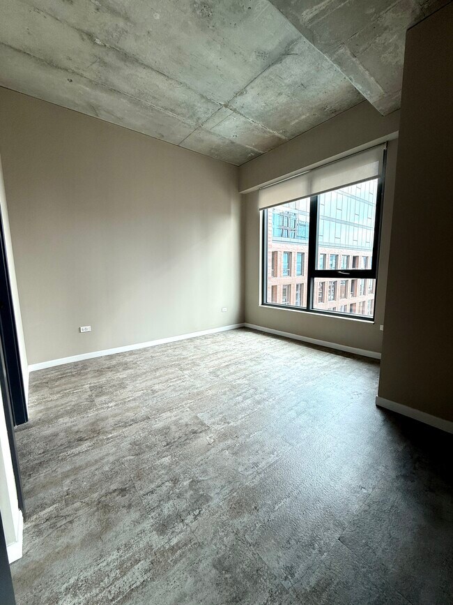 Foto del edificio - 917 W Washington Blvd