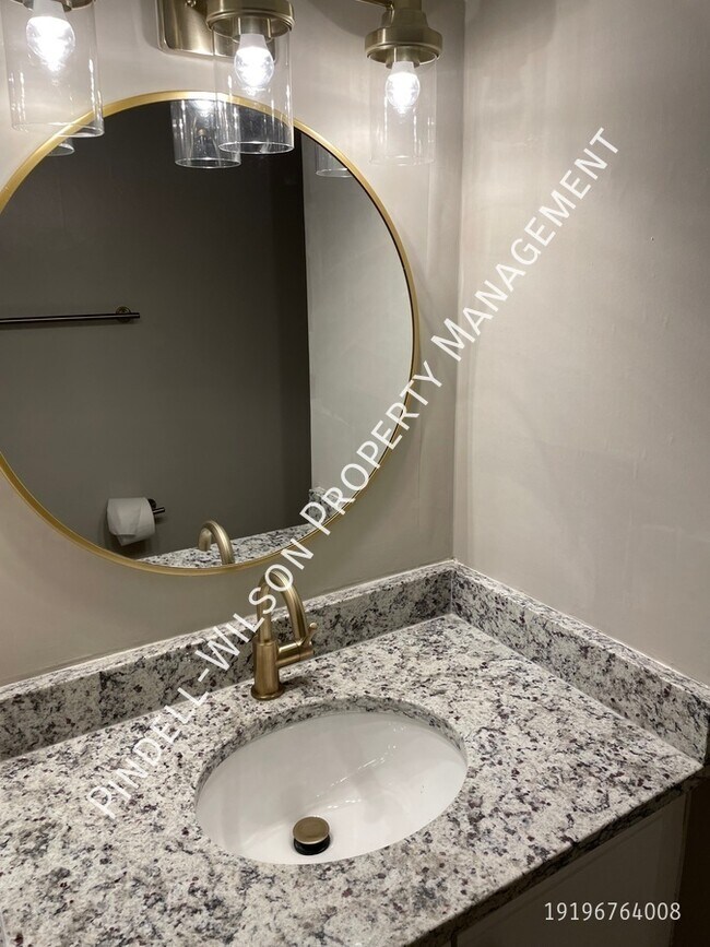 Building Photo - 5621 Hamstead Crossings