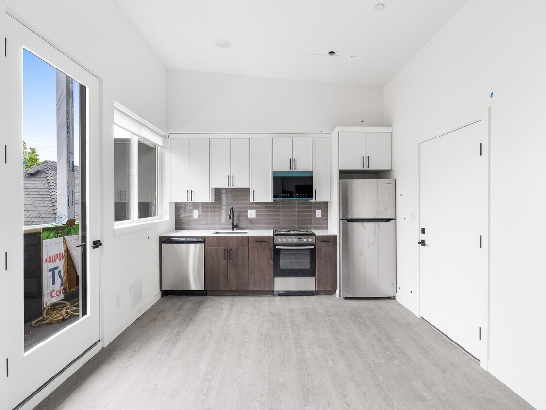 Foto principal - Modern New Construction - Minutes from Dow...