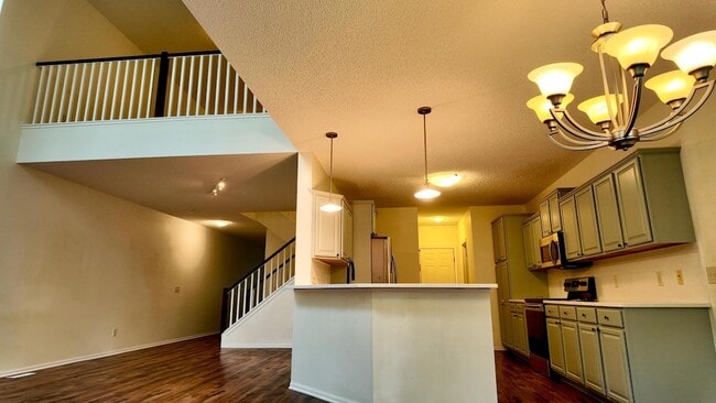 Building Photo - 3928 Raspberry Ridge Rd NW