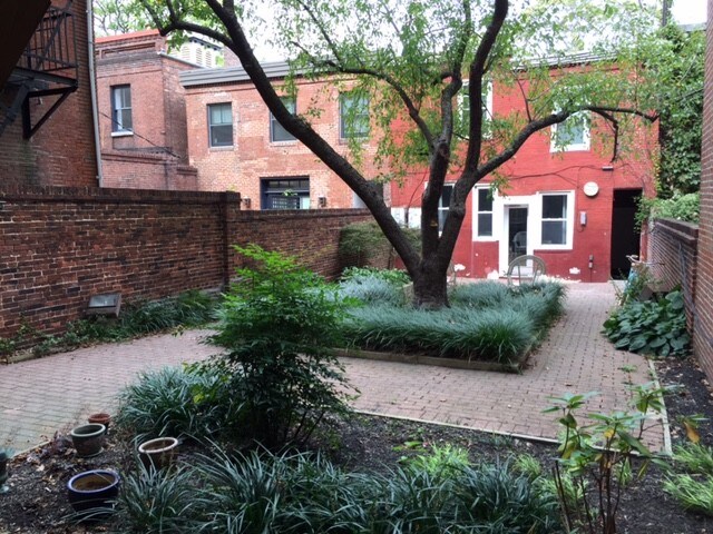 Foto principal - 21 E Branch Alley