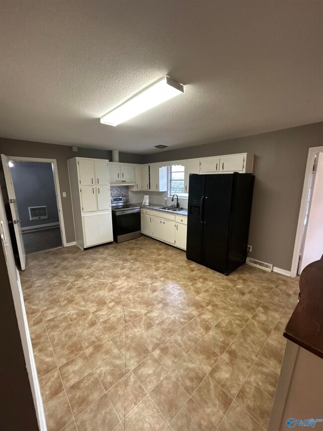 Foto del edificio - 613 Dawson Terrace NW