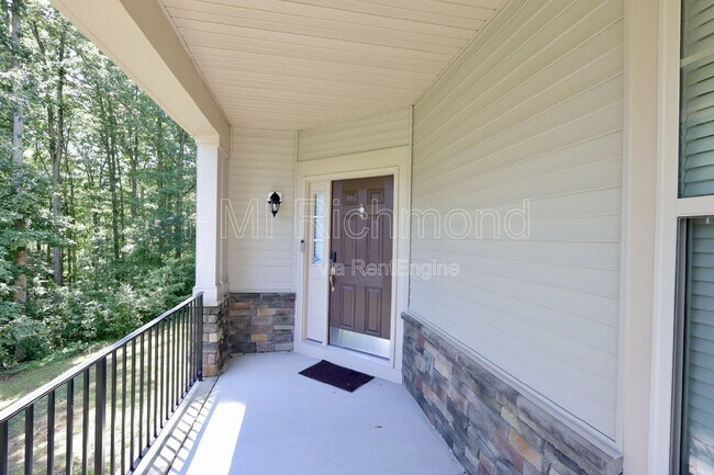 Foto del edificio - 14106 Shallow Creek Ln