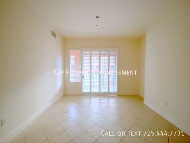 Foto del edificio - 2 BEDROOM CONDO AT PARK AVENUE OFF THE LAS...