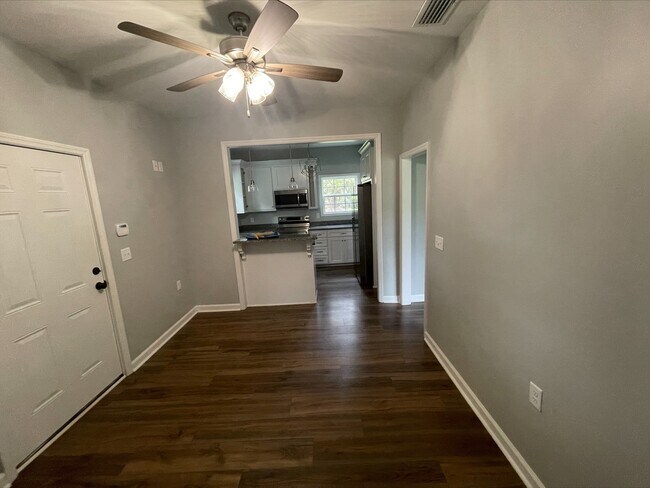 1112-B North Toombs Street Cocina y zona común - 1112 N Toombs St