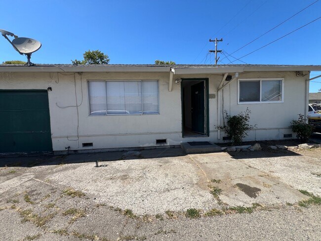 Foto del edificio - 915 Aston Ave