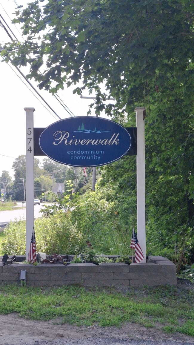 Foto del edificio - 574 Main St