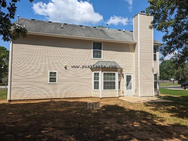Building Photo - 600 Gonzaga Cir