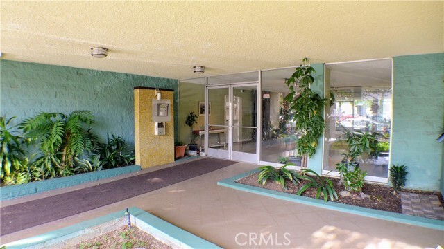Foto del edificio - 1187 E 3rd St