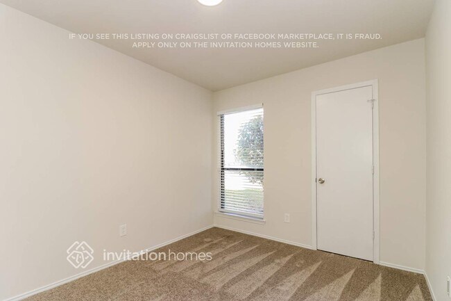 Foto del edificio - 410 Revolution Ln