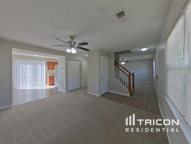 Building Photo - 741 Elderberry Ln