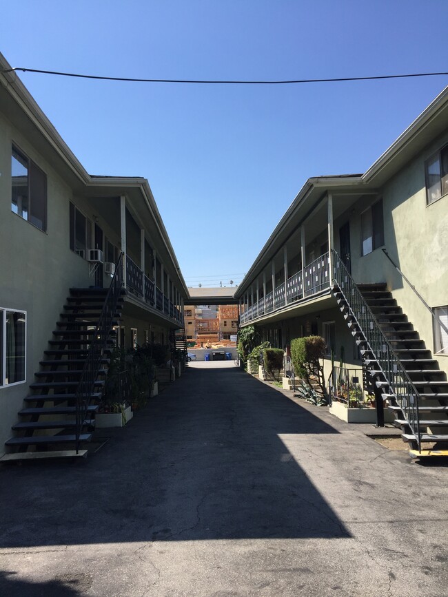 Building Photo - 4337 Toland Way