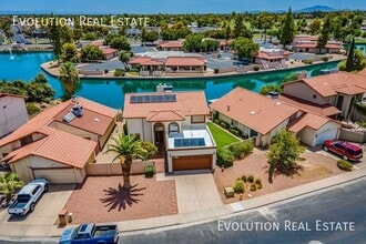 Building Photo - 2033 S Paseo Loma