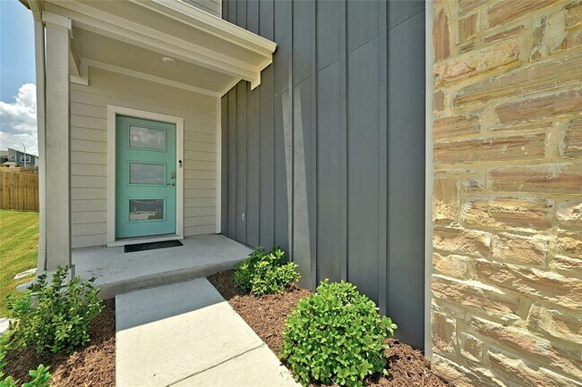 Foto del edificio - 8133 Linnie Ln