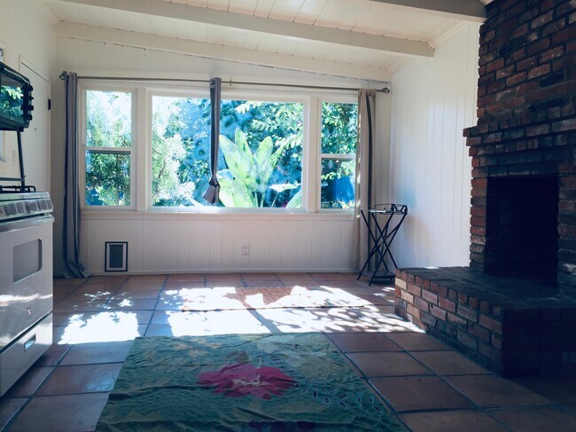 Vista desde el gran ventanal - 3771 Boise Ave