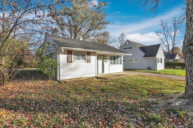 Building Photo - 2 Bedroom 1 Bathroom Single Family Home