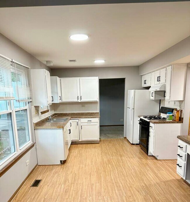 Foto del edificio - 1119 Burnham Ct