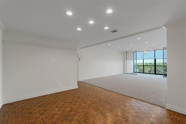 Foto del edificio - 6335 W Northwest Hwy